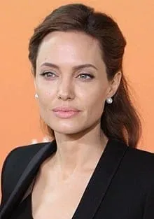 A letter to Angelina Jolie: Before you end your marriage permanently…