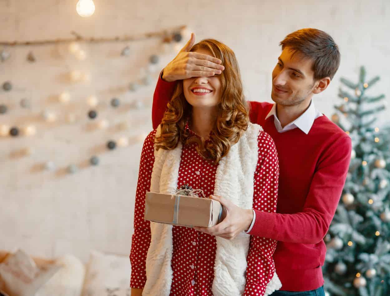 fun activity ideas for couples during holidays and christmas