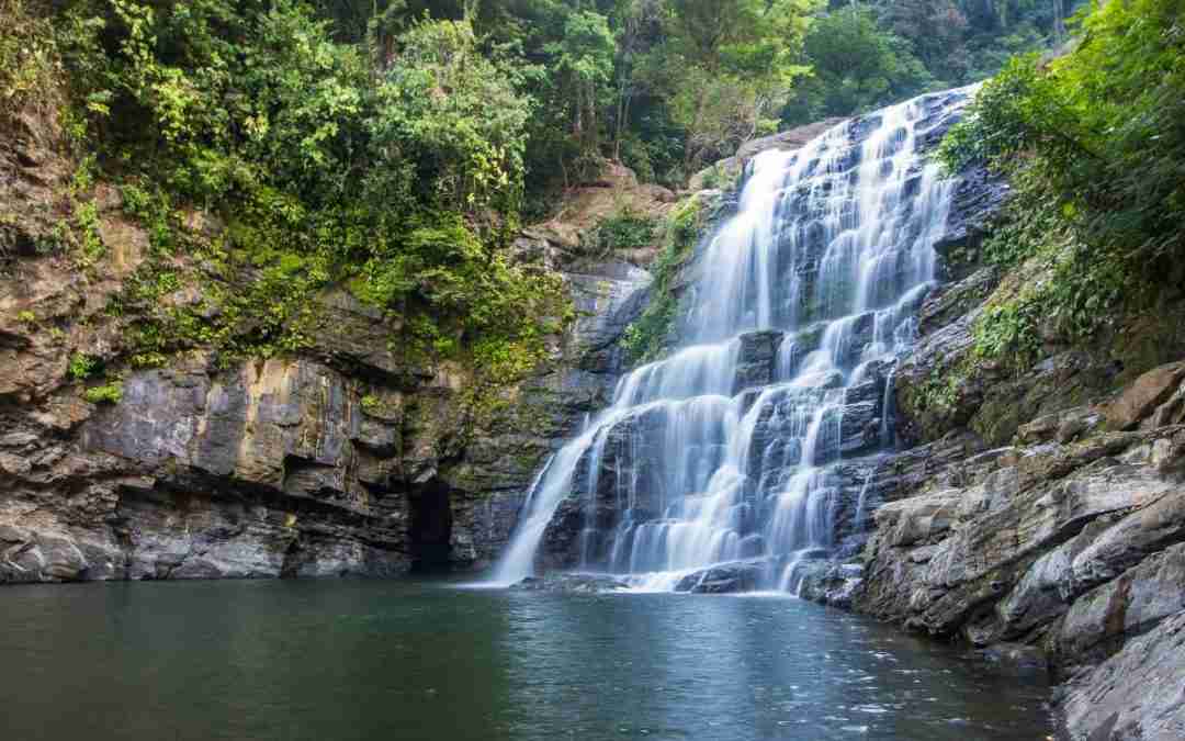 4 Romantic Waterfalls to Discover with Your Spouse in Guanacaste, Costa Rica